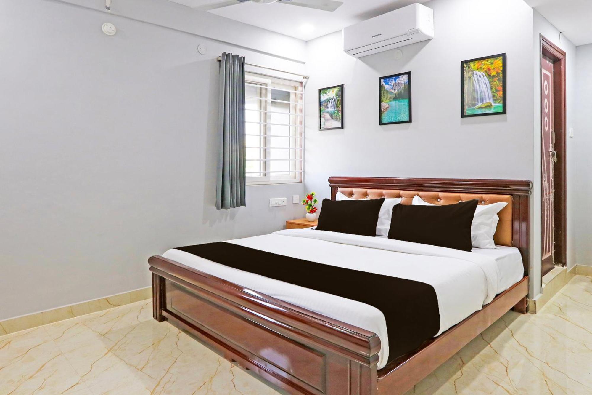 Super Townhouse Qualia Elite S R Nagar Hotell Hyderabad Exteriör bild