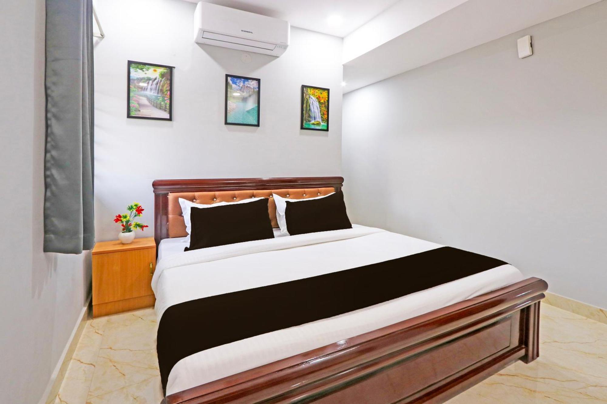 Super Townhouse Qualia Elite S R Nagar Hotell Hyderabad Exteriör bild