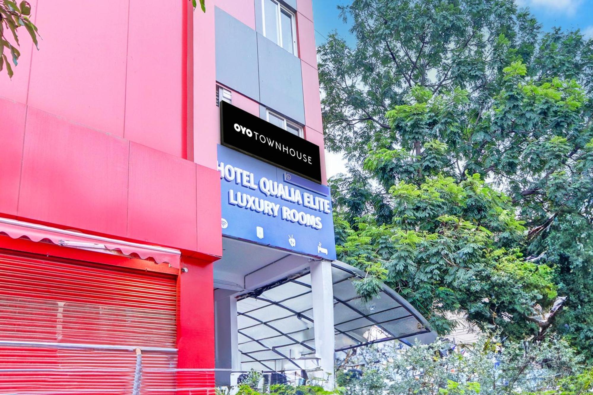 Super Townhouse Qualia Elite S R Nagar Hotell Hyderabad Exteriör bild